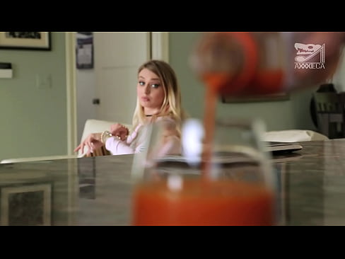 ❤️ ሞቃታማ ሴት ትልቅ ጡቶች እና ጠባብ ድስት ከተሸናፊው ቁላ ታገኛለች ፣ ግን በጣም ከባድ ወሲብ ❤